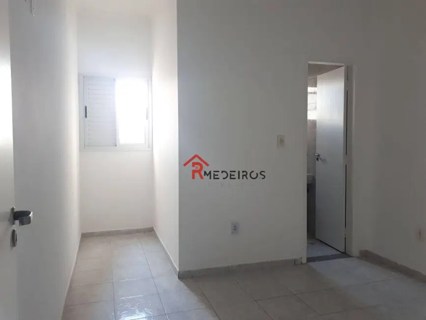 Casa com 2 quartos à venda, 85m2 em Canto do Forte, Praia Grande - SP - imagem 8 Foto 8 de Casa com 2 quartos à venda, 85m2 em Canto do Forte, Praia Grande - SP