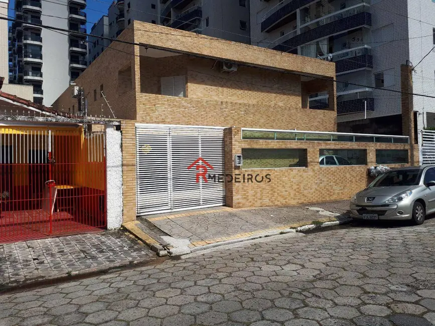 Casa com 2 quartos à venda, 85m2 em Canto do Forte, Praia Grande - SP - imagem 2 Foto 2 de Casa com 2 quartos à venda, 85m2 em Canto do Forte, Praia Grande - SP