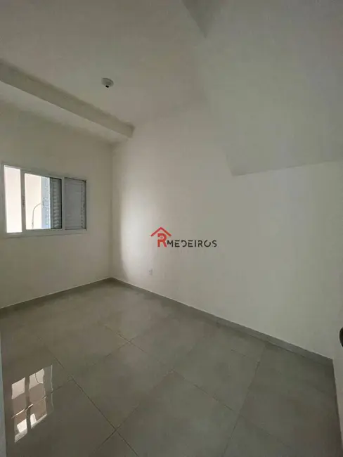 Foto 3 de Casa de Condomínio com 2 quartos à venda, 70m2 em Japuí, Sao Vicente - SP