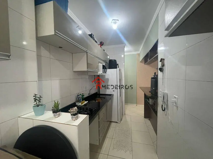 Apartamento com 2 quartos à venda, 60m2 em Praia Grande - SP - imagem 8 Foto 8 de Apartamento com 2 quartos à venda, 60m2 em Praia Grande - SP
