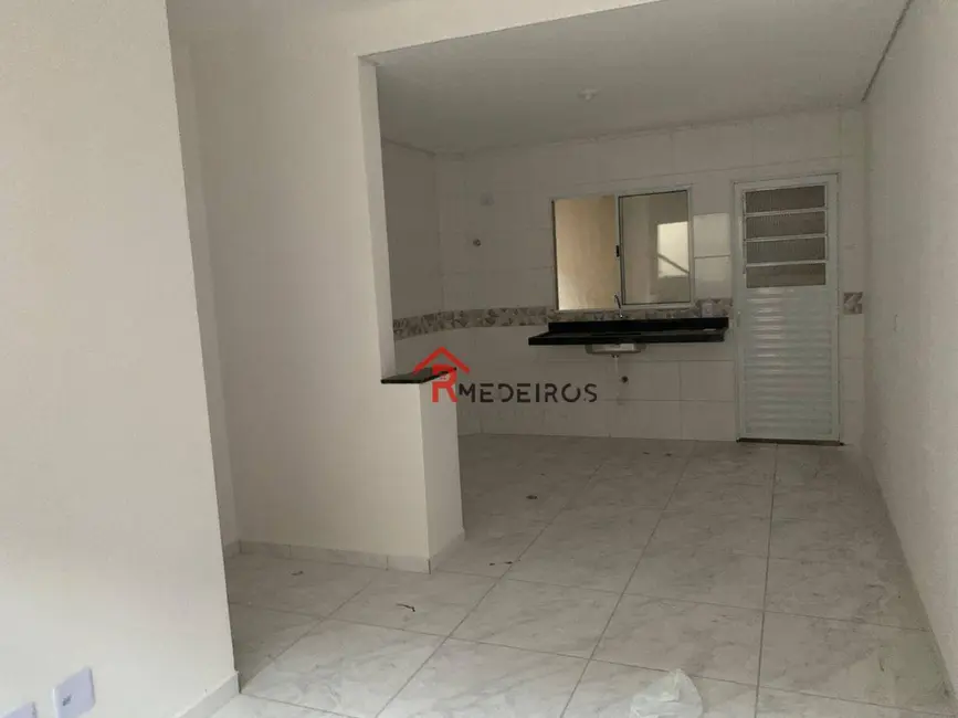 Casa de Condomínio com 2 quartos à venda, 81m2 em Mirim, Praia Grande - SP - imagem 3 Foto 3 de Casa de Condomínio com 2 quartos à venda, 81m2 em Mirim, Praia Grande - SP