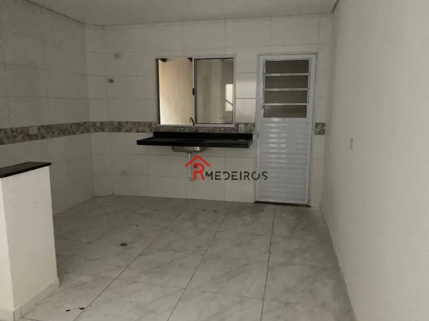 Casa de Condomínio com 2 quartos à venda, 81m2 em Mirim, Praia Grande - SP - imagem 4 Foto 4 de Casa de Condomínio com 2 quartos à venda, 81m2 em Mirim, Praia Grande - SP