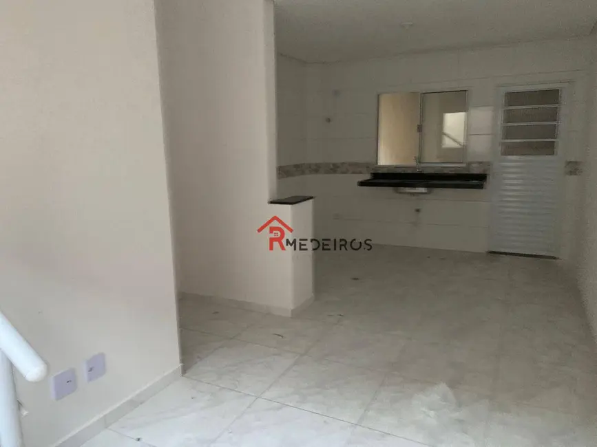 Casa de Condomínio com 2 quartos à venda, 81m2 em Mirim, Praia Grande - SP - imagem 2 Foto 2 de Casa de Condomínio com 2 quartos à venda, 81m2 em Mirim, Praia Grande - SP