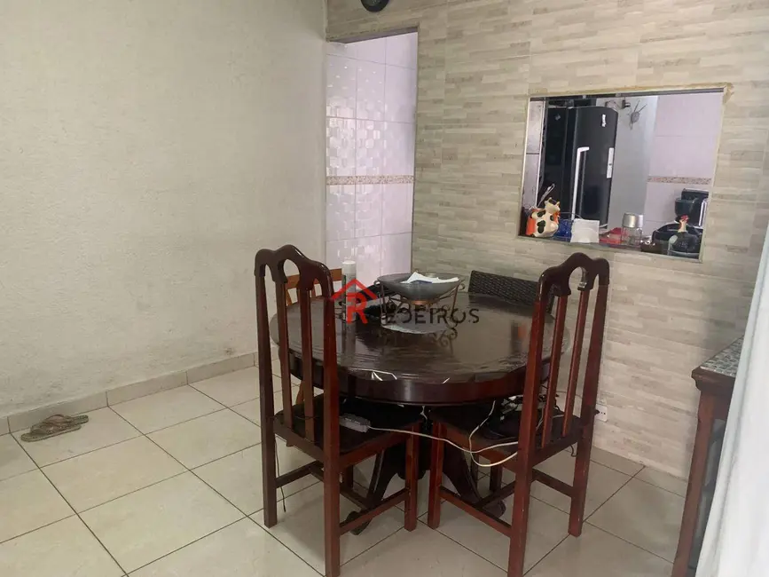Foto 2 de Casa com 3 quartos à venda, 90m2 em Aviação, Praia Grande - SP