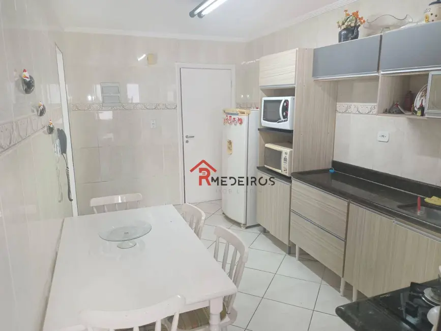 Foto 9 de Apartamento com 3 quartos à venda, 143m2 em Tupi, Praia Grande - SP