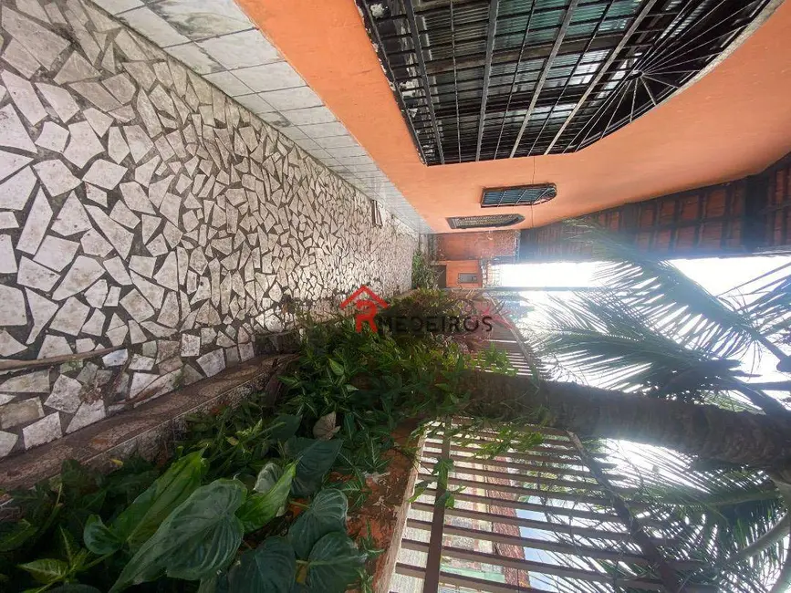 Casa com 2 quartos à venda, 118m2 em Caiçara, Praia Grande - SP - imagem 8 Foto 8 de Casa com 2 quartos à venda, 118m2 em Caiçara, Praia Grande - SP