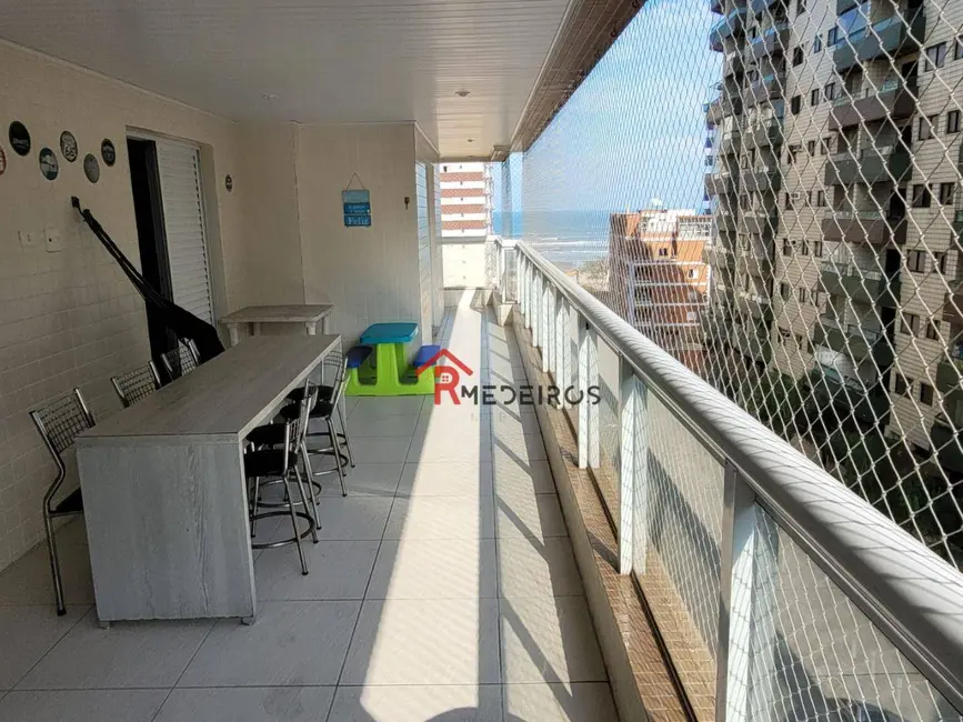 Apartamento com 3 quartos à venda, 145m2 em Tupi, Praia Grande - SP - imagem 8 Foto 8 de Apartamento com 3 quartos à venda, 145m2 em Tupi, Praia Grande - SP