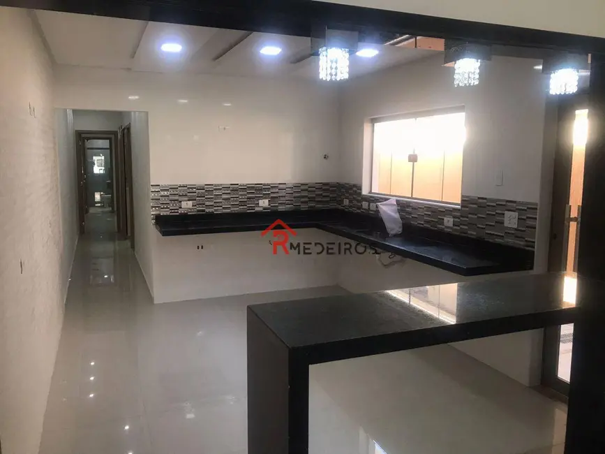 Foto 9 de Casa com 2 quartos à venda, 60m2 em Caiçara, Praia Grande - SP