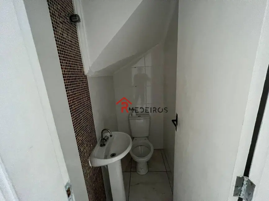 Casa de Condomínio com 2 quartos à venda, 100m2 em Praia Grande - SP - imagem 9 Foto 9 de Casa de Condomínio com 2 quartos à venda, 100m2 em Praia Grande - SP