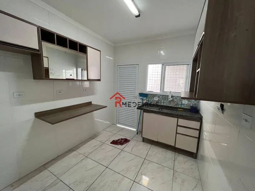Casa de Condomínio com 2 quartos à venda, 100m2 em Praia Grande - SP - imagem 4 Foto 4 de Casa de Condomínio com 2 quartos à venda, 100m2 em Praia Grande - SP