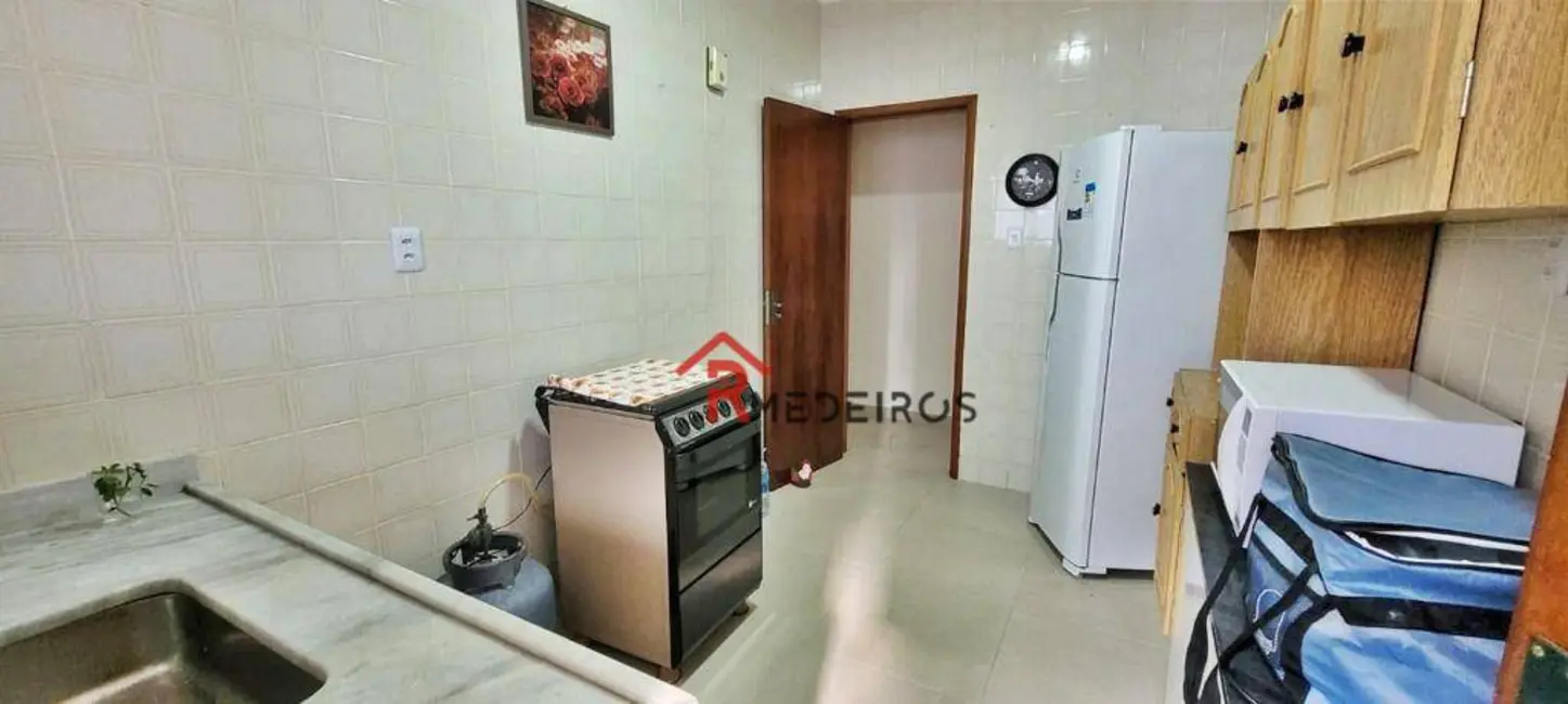 Foto 8 de Apartamento com 2 quartos à venda, 80m2 em Tupi, Praia Grande - SP