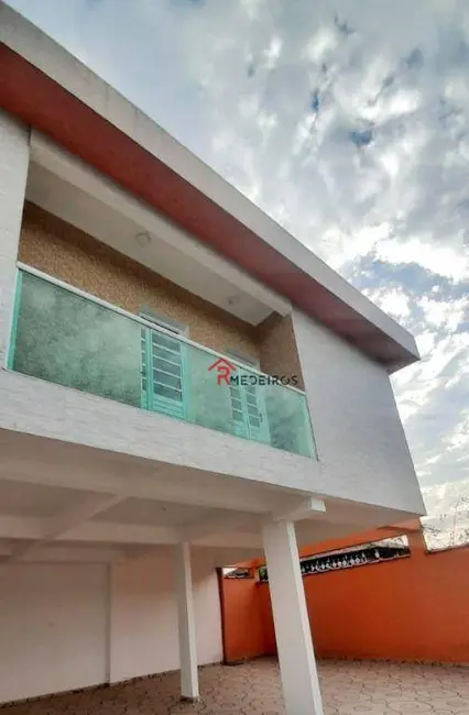 Foto 1 de Sobrado com 2 quartos à venda, 90m2 em Vila Sônia, Praia Grande - SP