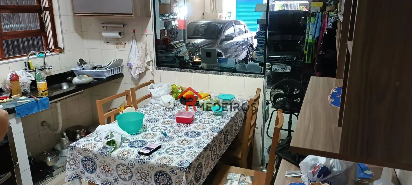 Foto 4 de Casa com 3 quartos à venda, 130m2 em Praia Grande - SP