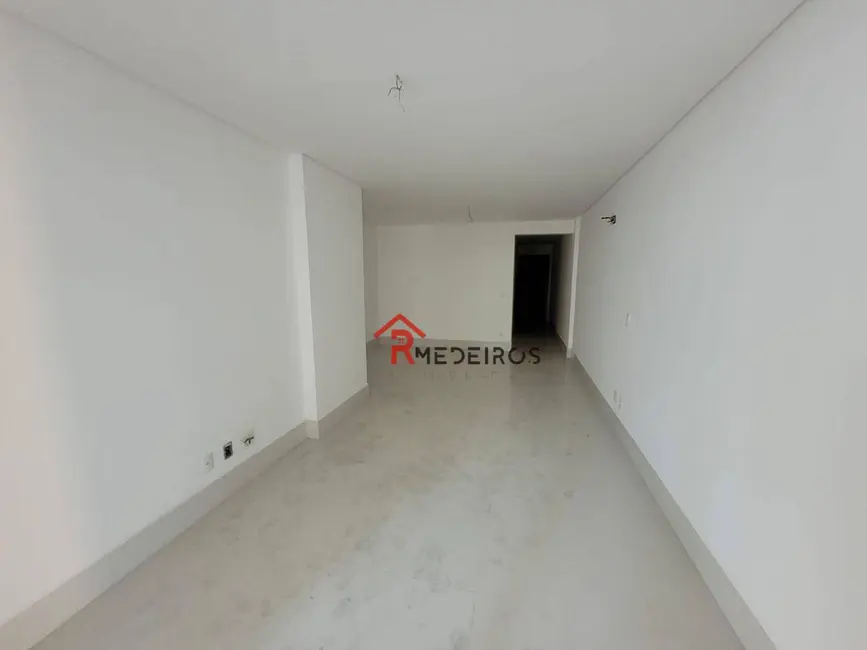 Apartamento com 3 quartos à venda, 180m2 em Canto do Forte, Praia Grande - SP - imagem 4 Foto 4 de Apartamento com 3 quartos à venda, 180m2 em Canto do Forte, Praia Grande - SP