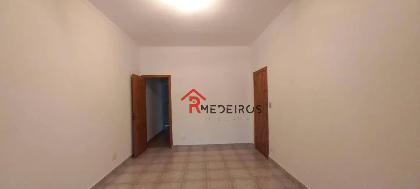 Sobrado com 2 quartos à venda, 125m2 em Ocian, Praia Grande - SP - imagem 6 Foto 6 de Sobrado com 2 quartos à venda, 125m2 em Ocian, Praia Grande - SP