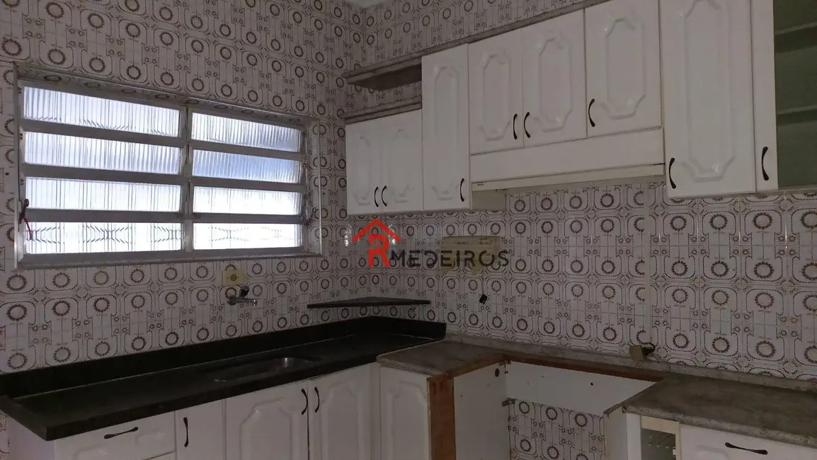 Sobrado com 2 quartos à venda, 125m2 em Ocian, Praia Grande - SP - imagem 8 Foto 8 de Sobrado com 2 quartos à venda, 125m2 em Ocian, Praia Grande - SP