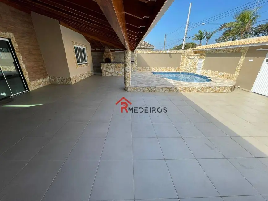 Foto 3 de Sobrado com 6 quartos à venda, 320m2 em Praia Grande - SP