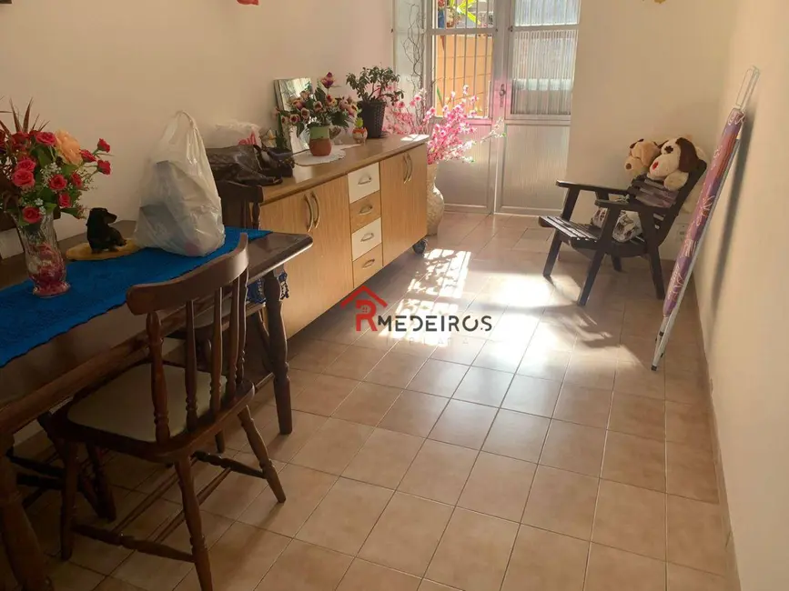 Casa com 3 quartos à venda, 150m2 em Aviação, Praia Grande - SP - imagem 7 Foto 7 de Casa com 3 quartos à venda, 150m2 em Aviação, Praia Grande - SP