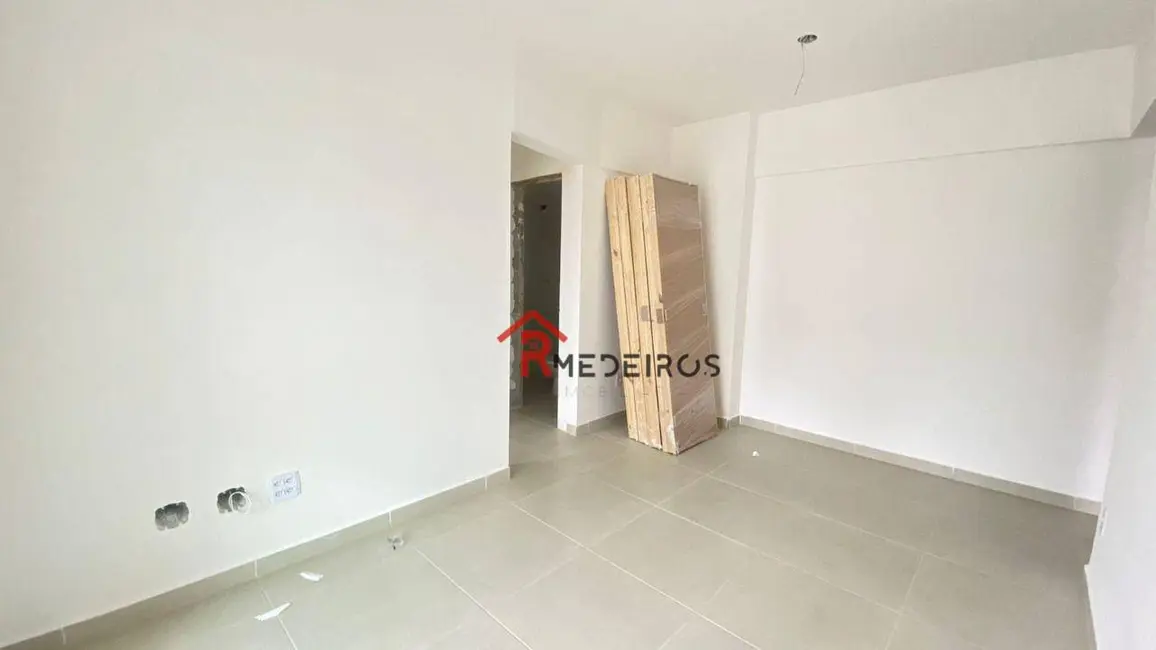 Apartamento com 2 quartos à venda, 80m2 em Tupi, Praia Grande - SP - imagem 4 Foto 4 de Apartamento com 2 quartos à venda, 80m2 em Tupi, Praia Grande - SP
