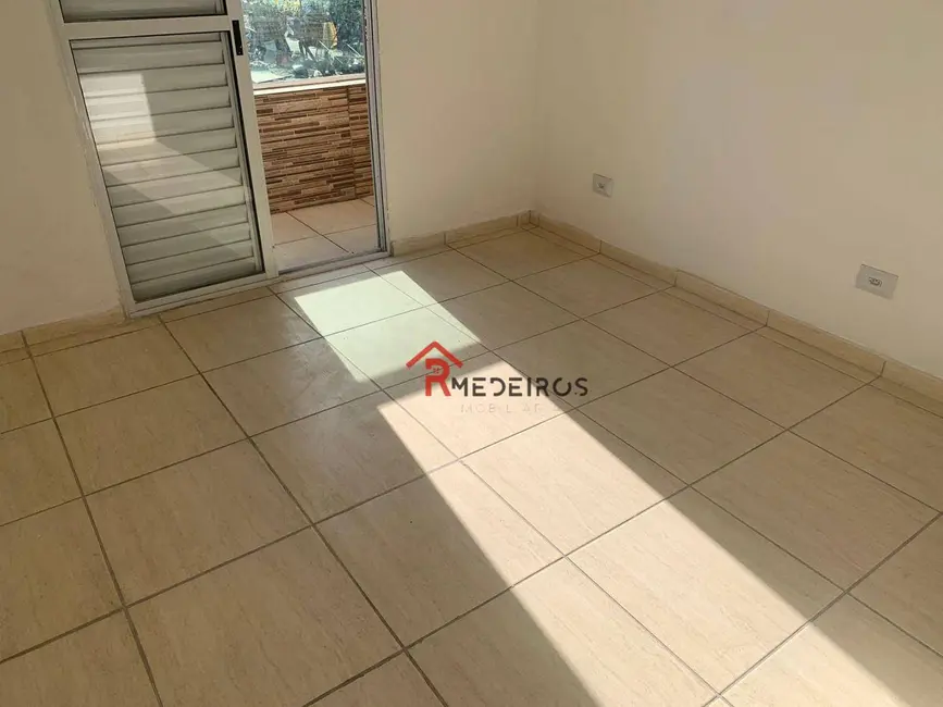 Foto 8 de Casa de Condomínio com 2 quartos à venda, 60m2 em Praia Grande - SP