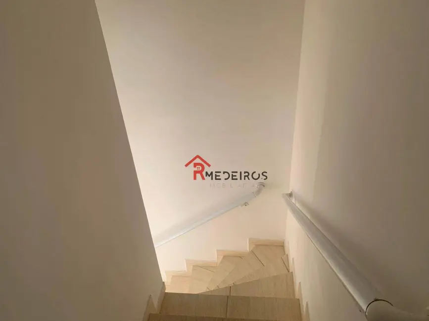 Foto 5 de Casa de Condomínio com 2 quartos à venda, 60m2 em Praia Grande - SP