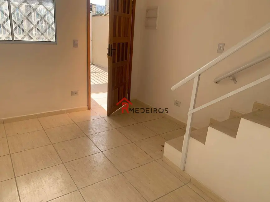 Foto 3 de Casa de Condomínio com 2 quartos à venda, 60m2 em Praia Grande - SP