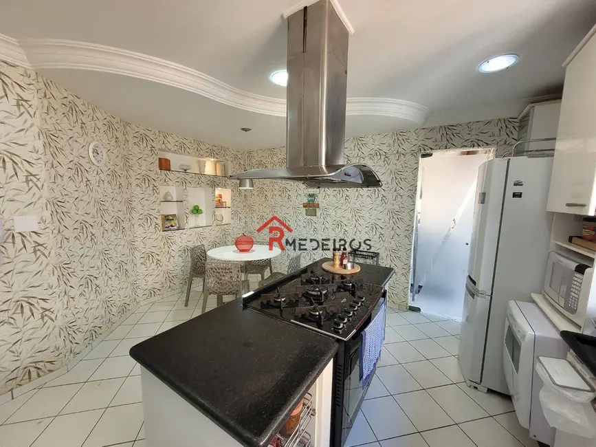 Cobertura com 3 quartos à venda, 184m2 em Tupi, Praia Grande - SP - imagem 6 Foto 6 de Cobertura com 3 quartos à venda, 184m2 em Tupi, Praia Grande - SP