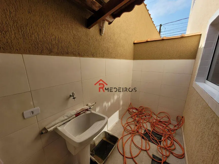 Foto 8 de Sobrado com 2 quartos à venda, 150m2 em Caiçara, Praia Grande - SP