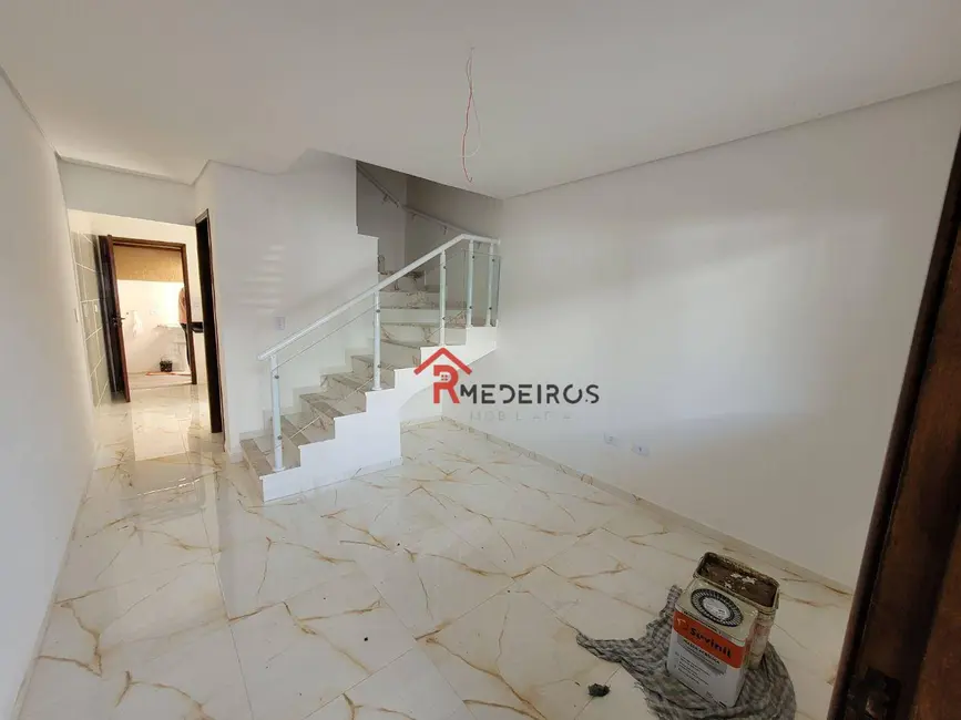 Foto 3 de Sobrado com 2 quartos à venda, 150m2 em Caiçara, Praia Grande - SP