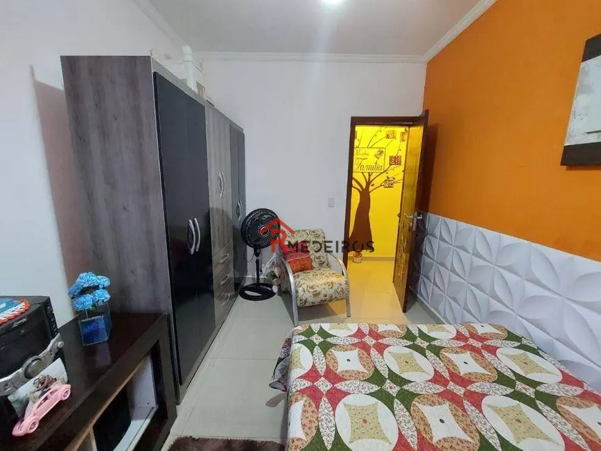 Foto 8 de Casa com 2 quartos à venda, 125m2 em Praia Grande - SP