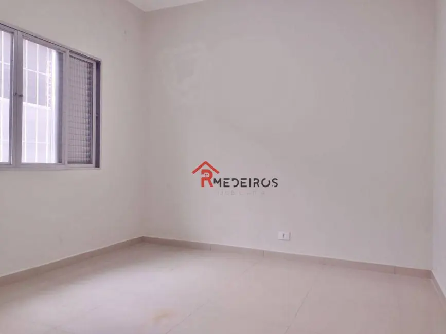 Foto 8 de Casa com 2 quartos à venda, 150m2 em Aviação, Praia Grande - SP