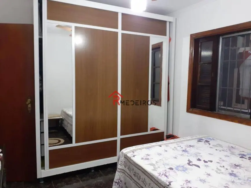 Casa com 3 quartos à venda, 160m2 em Praia Grande - SP - imagem 7 Foto 7 de Casa com 3 quartos à venda, 160m2 em Praia Grande - SP