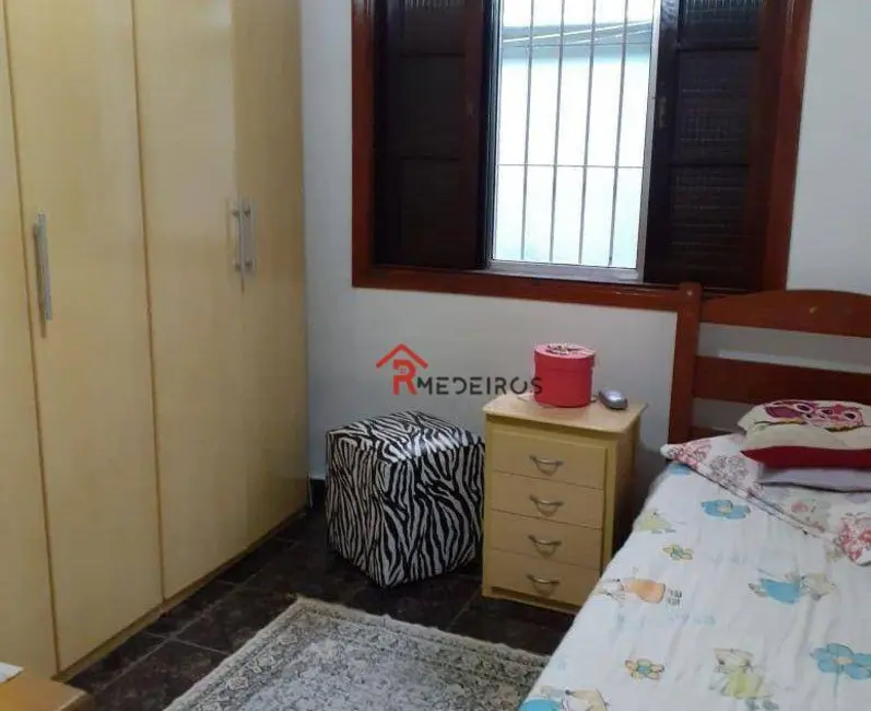 Casa com 3 quartos à venda, 160m2 em Praia Grande - SP - imagem 8 Foto 8 de Casa com 3 quartos à venda, 160m2 em Praia Grande - SP