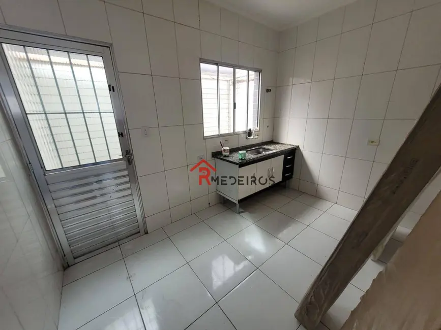 Foto 3 de Casa com 2 quartos à venda, 90m2 em Praia Grande - SP