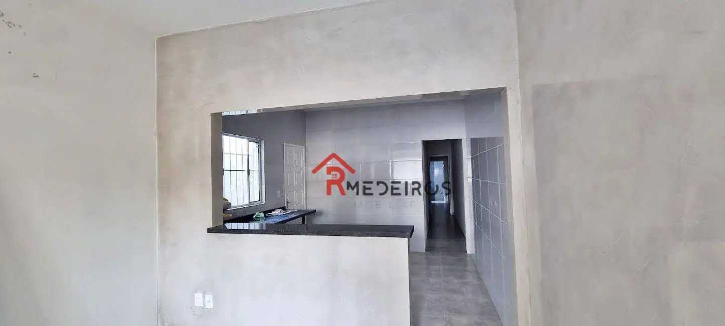 Foto 5 de Casa com 2 quartos à venda, 125m2 em Tupi, Praia Grande - SP