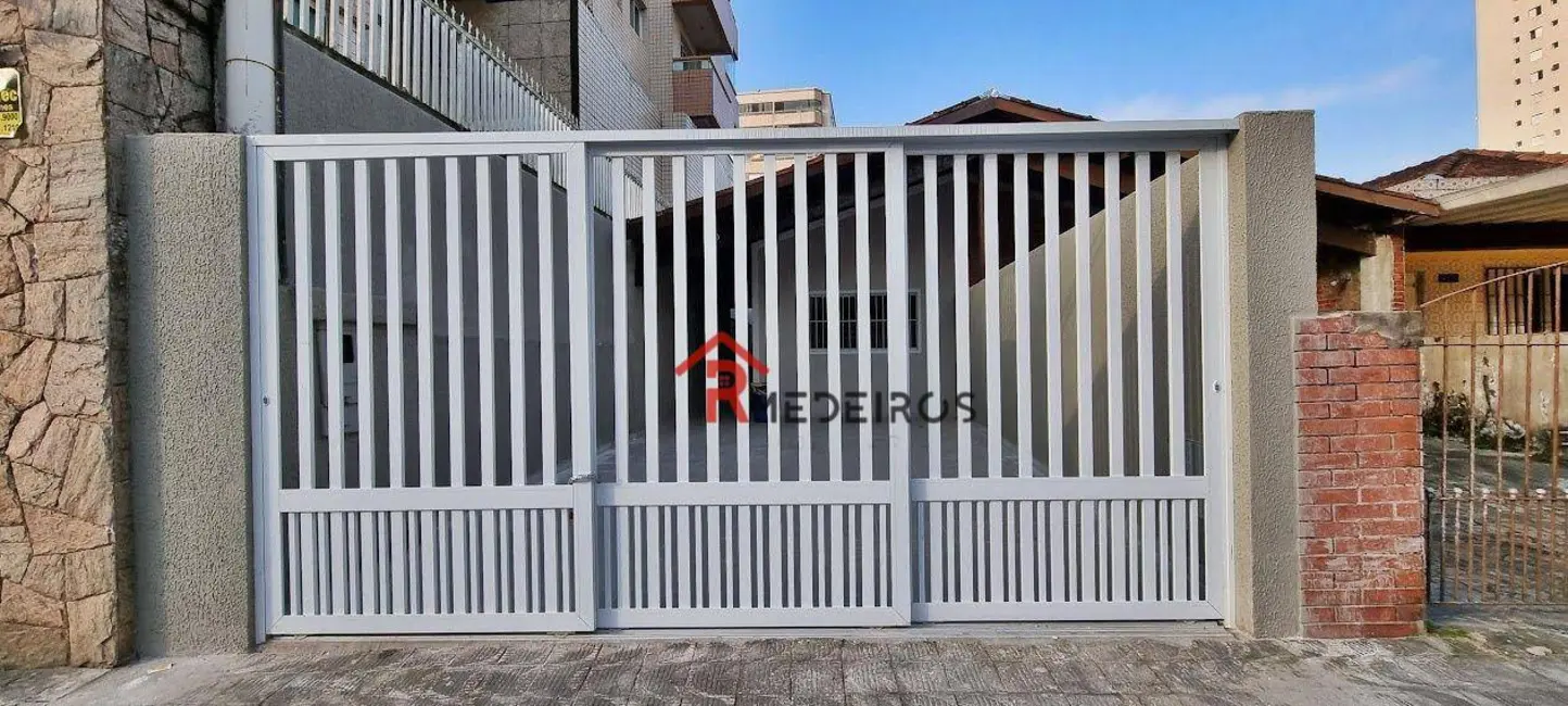 Foto 1 de Casa com 2 quartos à venda, 125m2 em Tupi, Praia Grande - SP