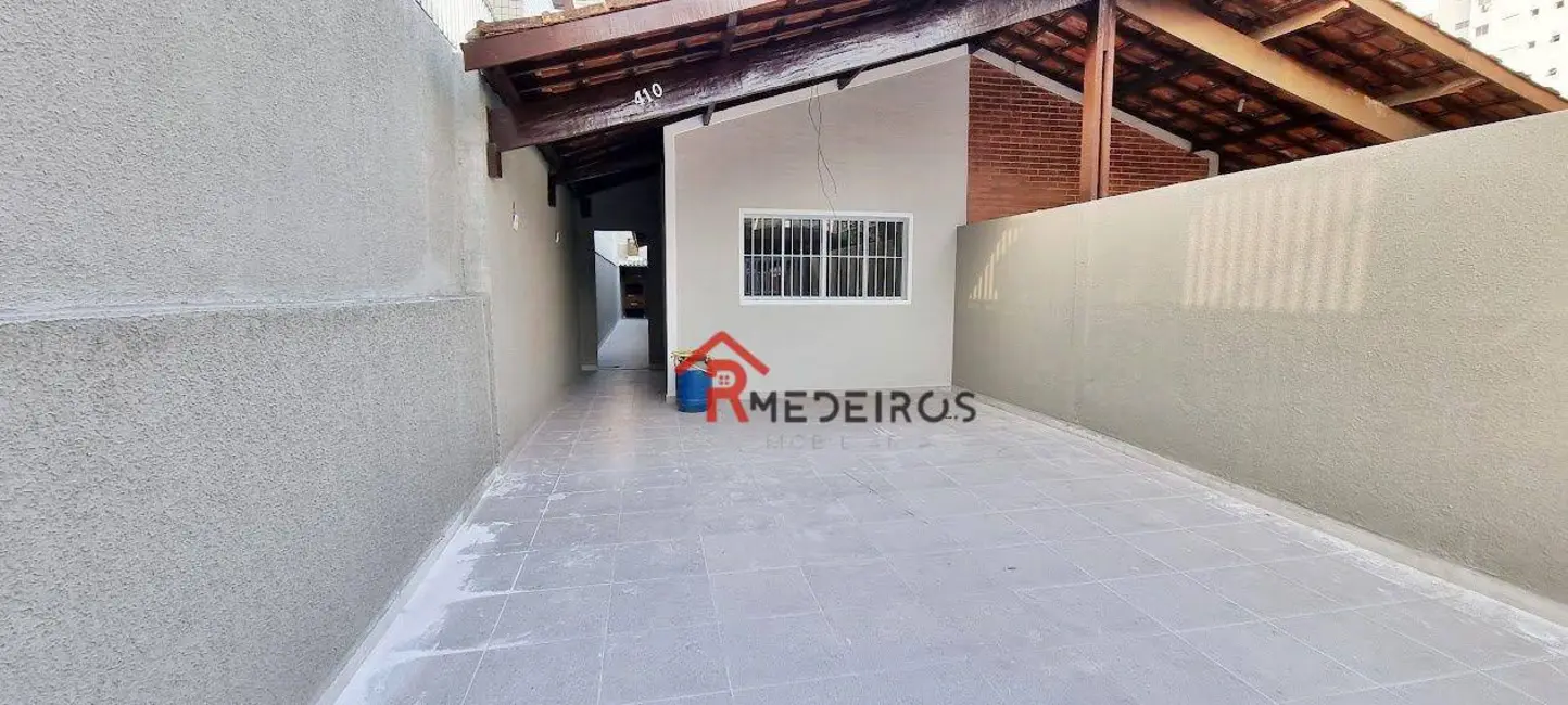 Foto 3 de Casa com 2 quartos à venda, 125m2 em Tupi, Praia Grande - SP