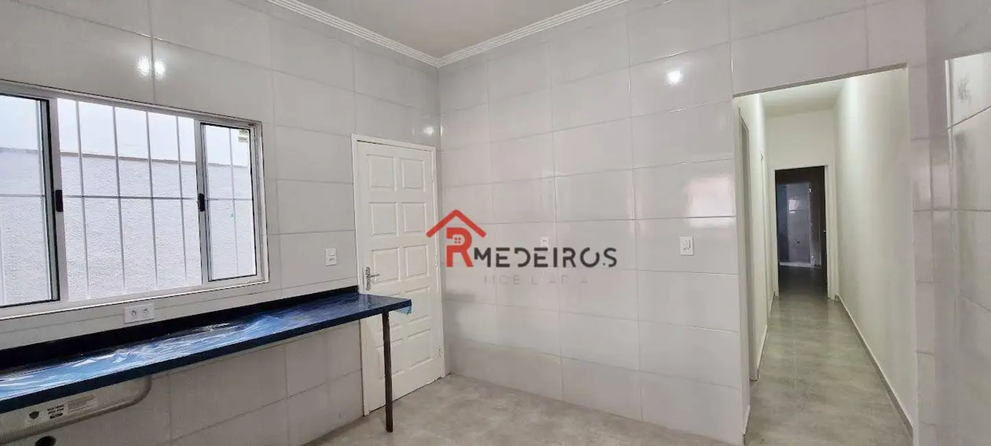 Foto 9 de Casa com 2 quartos à venda, 125m2 em Tupi, Praia Grande - SP