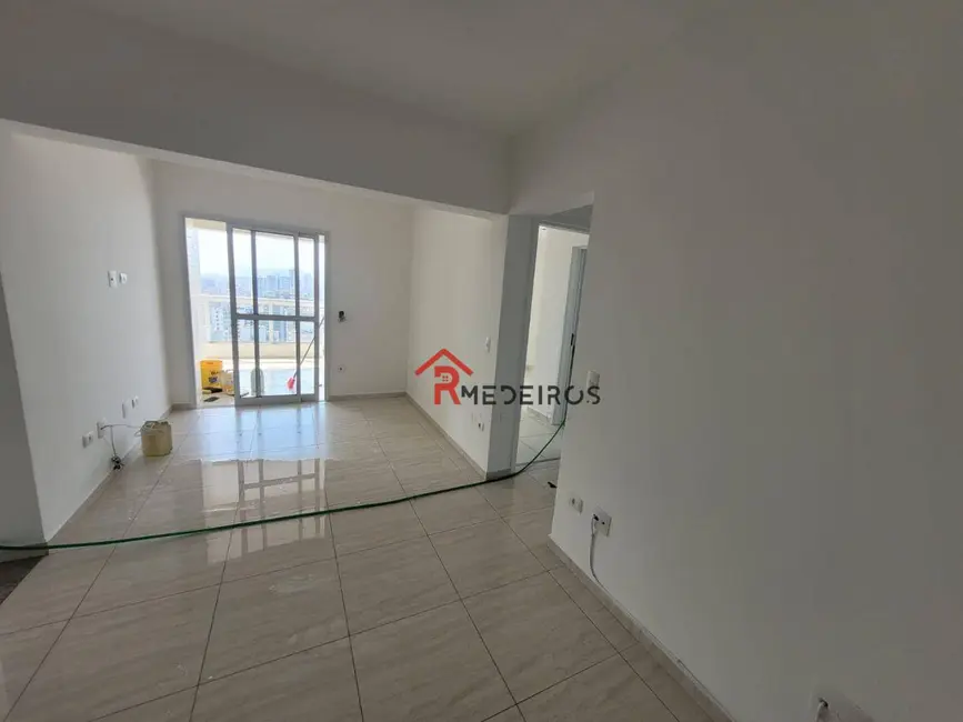 Foto 2 de Apartamento com 2 quartos à venda, 100m2 em Tupi, Praia Grande - SP