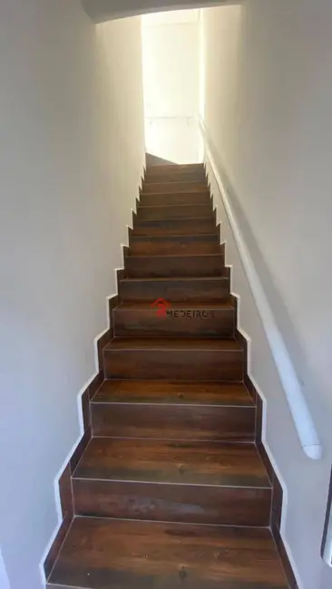 Casa com 2 quartos à venda, 90m2 em Praia Grande - SP - imagem 5 Foto 5 de Casa com 2 quartos à venda, 90m2 em Praia Grande - SP