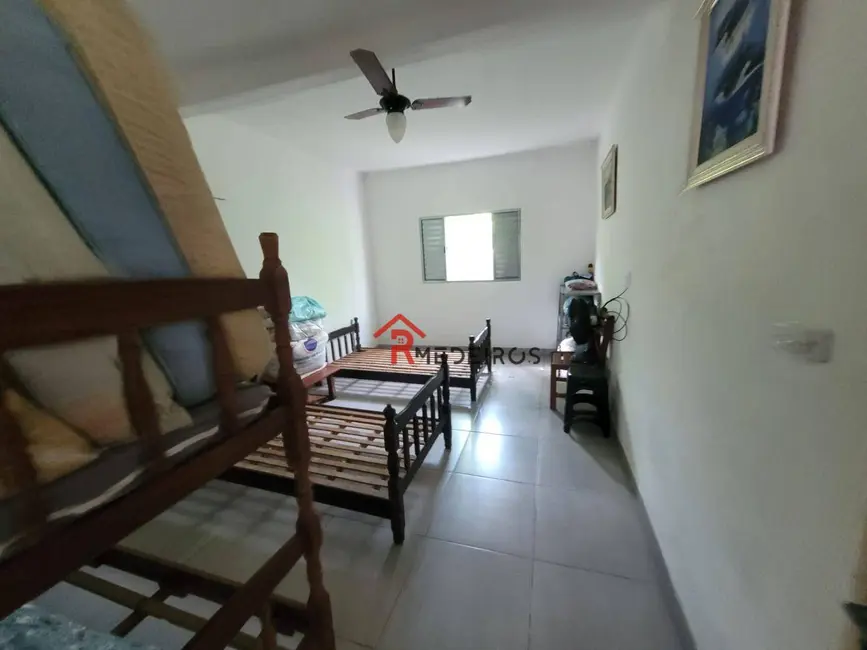 Casa com 3 quartos à venda, 290m2 em Nova Mirim, Praia Grande - SP - imagem 8 Foto 8 de Casa com 3 quartos à venda, 290m2 em Nova Mirim, Praia Grande - SP