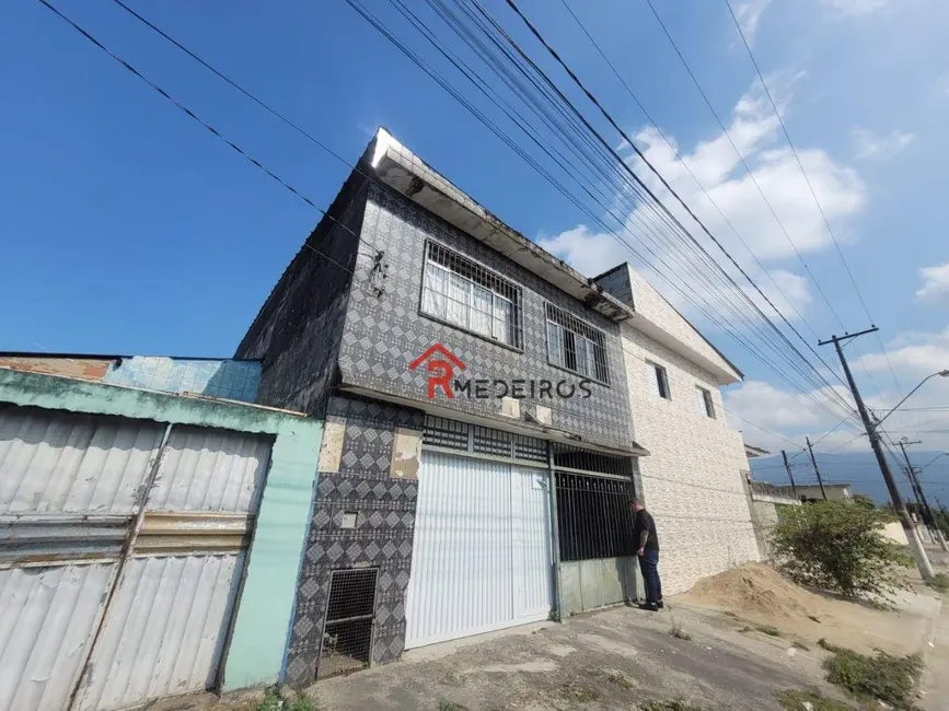 Foto 1 de Casa com 4 quartos à venda, 140m2 em Praia Grande - SP