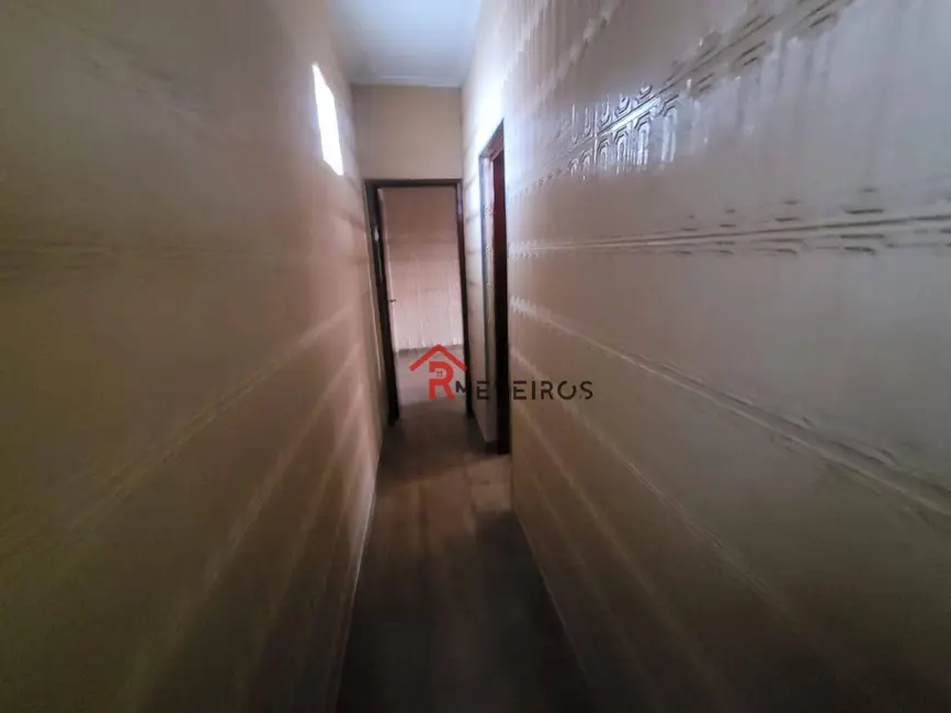 Foto 9 de Casa com 4 quartos à venda, 140m2 em Praia Grande - SP