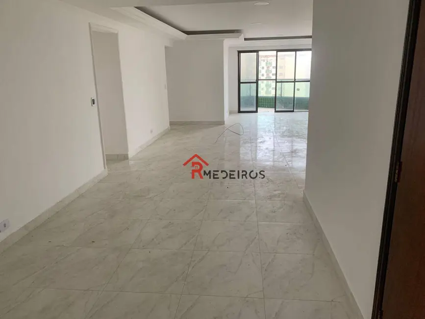 Foto 2 de Cobertura com 3 quartos à venda, 250m2 em Tupi, Praia Grande - SP