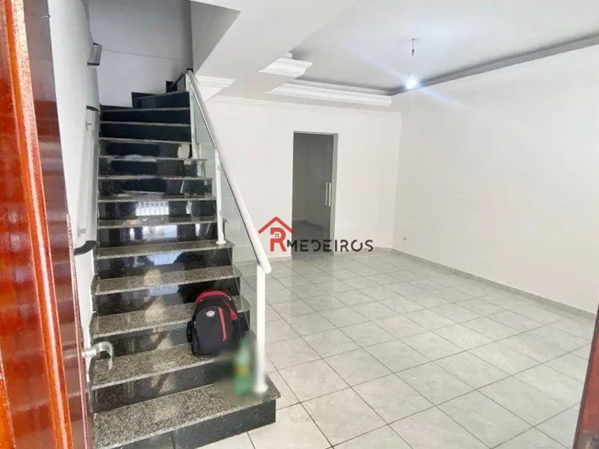 Foto 3 de Casa com 3 quartos à venda, 142m2 em Ocian, Praia Grande - SP