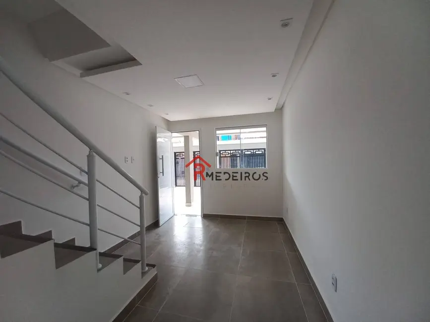 Foto 1 de Casa de Condomínio com 2 quartos à venda, 79m2 em Caiçara, Praia Grande - SP