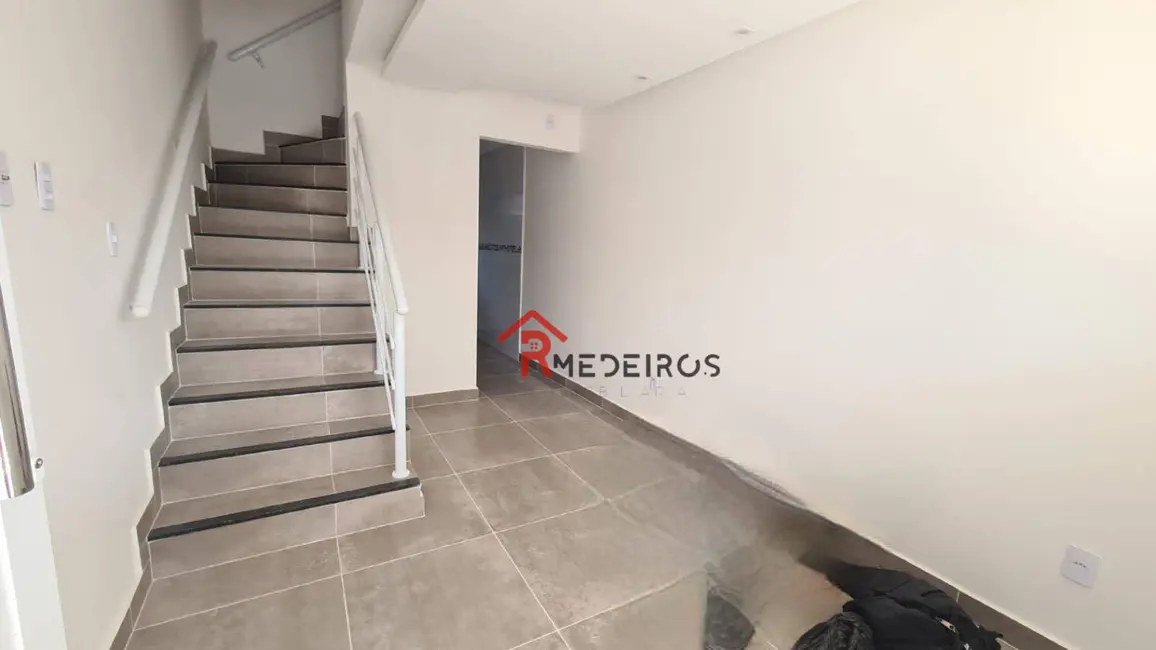 Foto 3 de Casa de Condomínio com 2 quartos à venda, 77m2 em Caiçara, Praia Grande - SP