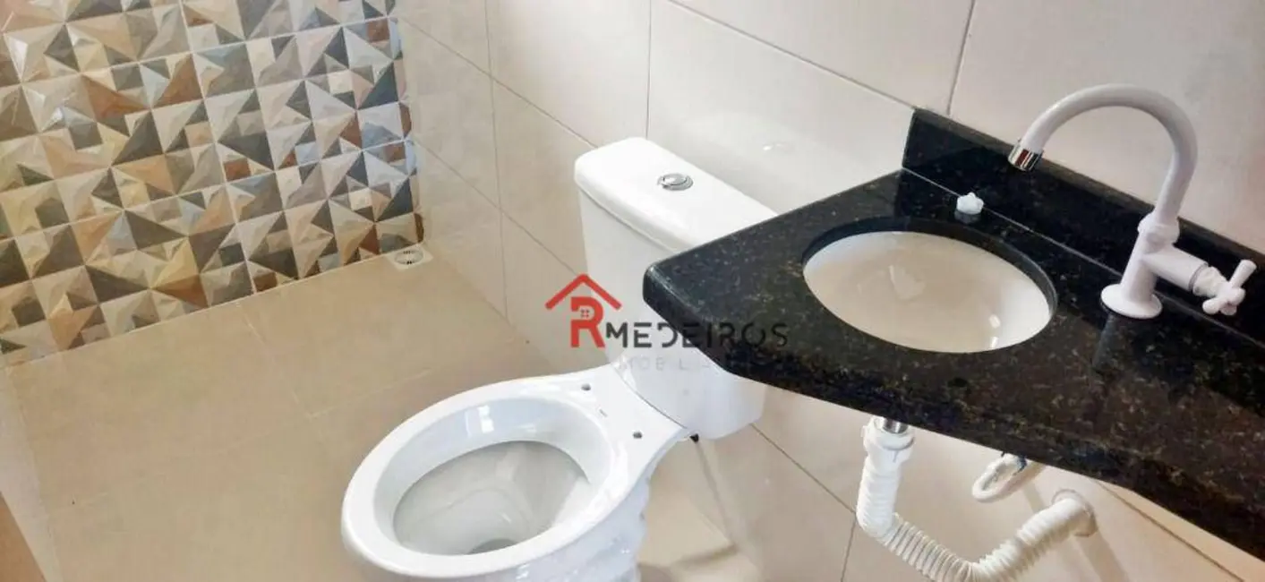 Foto 9 de Casa com 2 quartos à venda, 64m2 em Mirim, Praia Grande - SP