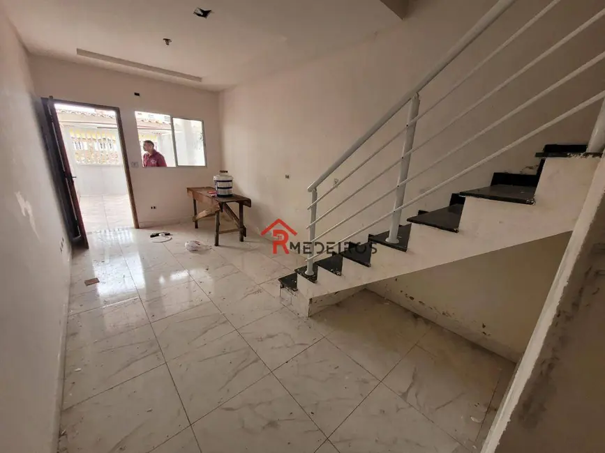 Foto 3 de Casa com 2 quartos à venda, 80m2 em Praia Grande - SP
