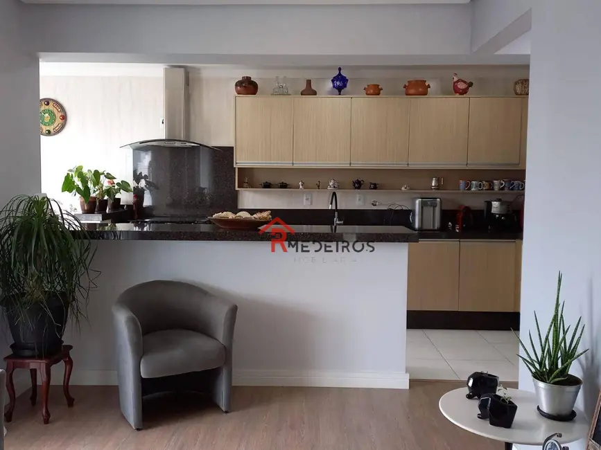 Apartamento com 2 quartos à venda, 124m2 em Canto do Forte, Praia Grande - SP - imagem 8 Foto 8 de Apartamento com 2 quartos à venda, 124m2 em Canto do Forte, Praia Grande - SP